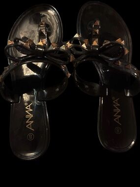 NWOT Runway Swimwear Black Gold Studded Bow Jelly Sandals Size 8
